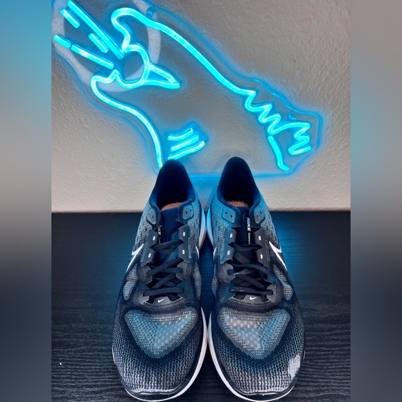 Nike Vomero 17 ZoomX Men’s Running Gym Training Shoes Sneakers Black White - 12 - Picture 5 of 7